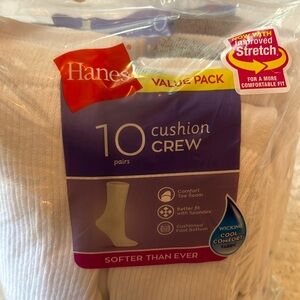 Hanes cushion crew socks
